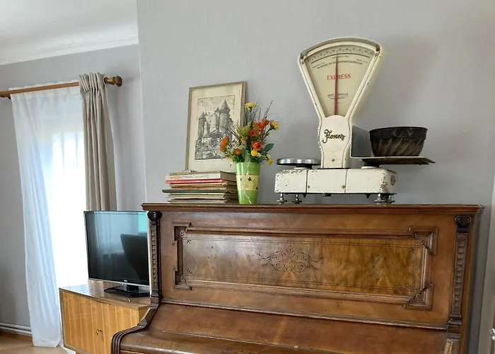 Baeckerei Mueller - Grosse Unterkunft Mit Mid Century Charme, Zentral, Sehr Gut Fuer Familien, Privat, Stadt&Natur, Cafe Im Haus