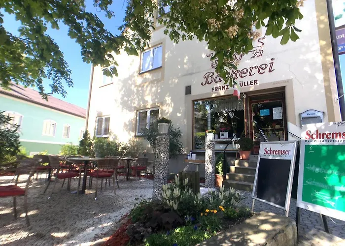 Baeckerei Mueller - Grosse Unterkunft Mit Mid Century Charme, Zentral, Sehr Gut Fuer Familien, Privat, Stadt&Natur, Cafe Im Haus