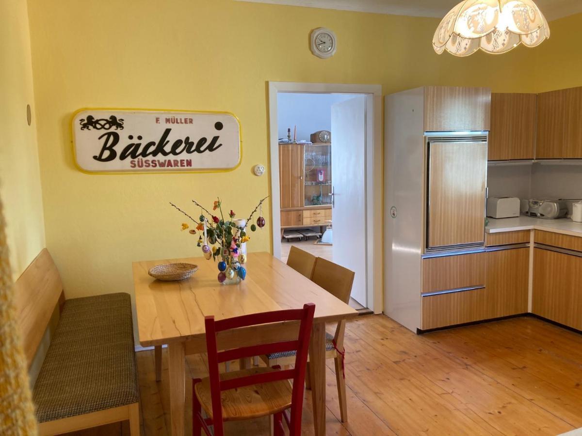 Apartment Baeckerei Mueller: Family Retreat With Mid-century Charm Heidenreichstein